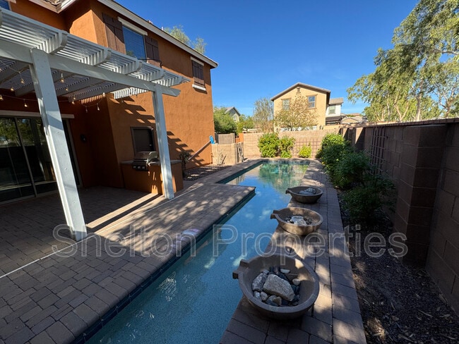 property at 20712 W Park Meadows Dr