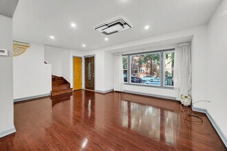 6423 N Seeley Ave in Chicago, IL - Building Photo - Building Photo