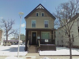 499 5th Ave S, Unit 4995thAvenueSouth in La crosse, WI - Building Photo