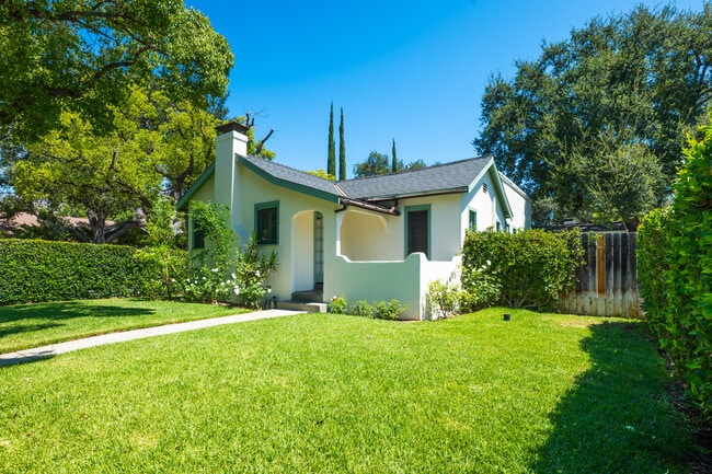 property at 1726 N Los Robles Ave