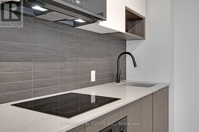 5 Defries St in Toronto, ON - Building Photo - Building Photo