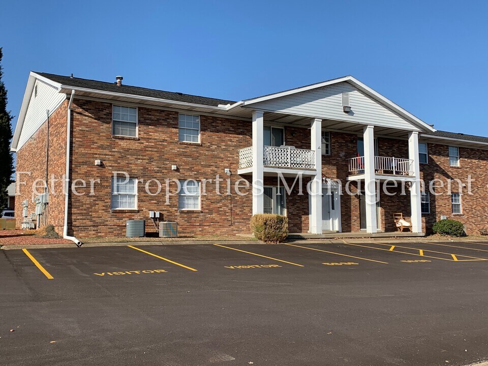 5680 Kenwood Dr, Unit 5680 Kenwood Drive in Newburgh, IN - Building Photo