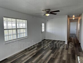 1979 FM2649 in Lone Oak, TX - Building Photo - Building Photo