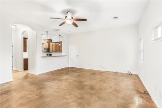 3933 John Sharp Pkwy, Unit A in Bryan, TX - Building Photo - Building Photo