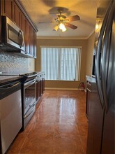 6150 NW 62nd St in Tamarac, FL - Building Photo - Building Photo