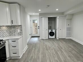 731 Girard St NW, Unit 2 in Washington, DC - Building Photo - Building Photo