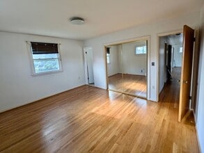 9204 Davidson St in College Park, MD - Foto de edificio - Building Photo