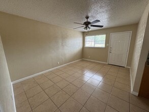 1015 N Gilmer St in Killeen, TX - Building Photo - Building Photo