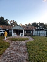 6604 Plover Ct in Seffner, FL - Building Photo