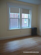 24 Chauncy St, Unit 10 in Cambridge, MA - Foto de edificio - Building Photo