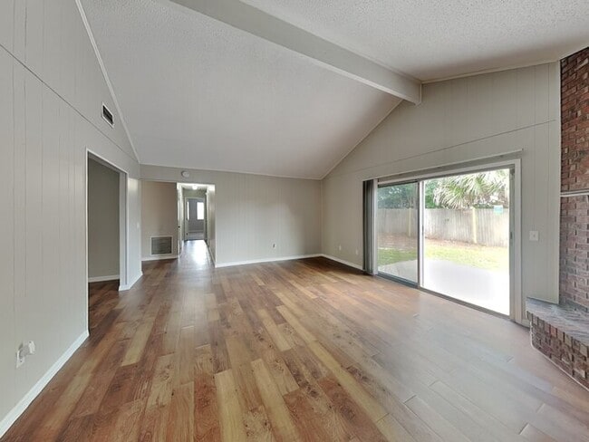 595 Charles Carroll St in Orange Park, FL - Building Photo - Building Photo