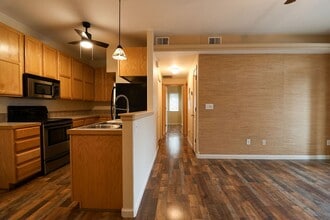 355 Buffalo Dr in Windsor, CO - Building Photo - Building Photo
