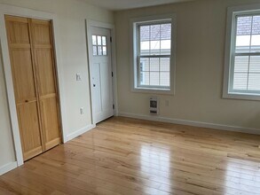 90 Elm St in Keene, NH - Foto de edificio - Building Photo