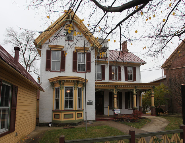 202 E Main St in Westminster, MD - Building Photo - Building Photo