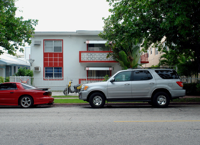 633 Meridan Ave in Miami Beach, FL - Building Photo - Building Photo