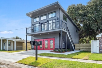 428 W Solidelle St, Unit B in Chalmette, LA - Building Photo - Building Photo