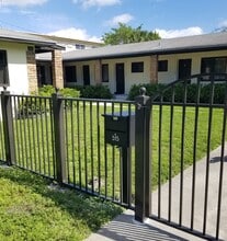 515 S 20th Ave, Unit EFFICIENCY FIVE in Hollywood, FL - Building Photo - Building Photo