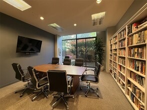 15 Greenway Plz in Houston, TX - Foto de edificio - Building Photo