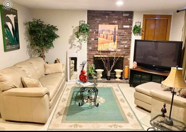 30 Arnold St, Unit G1 in Needham, MA - Building Photo - Building Photo