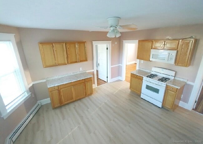 23 Marmon St in New Britain, CT - Building Photo - Building Photo