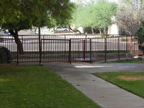 The Avenida in Casa Grande, AZ - Foto de edificio - Building Photo