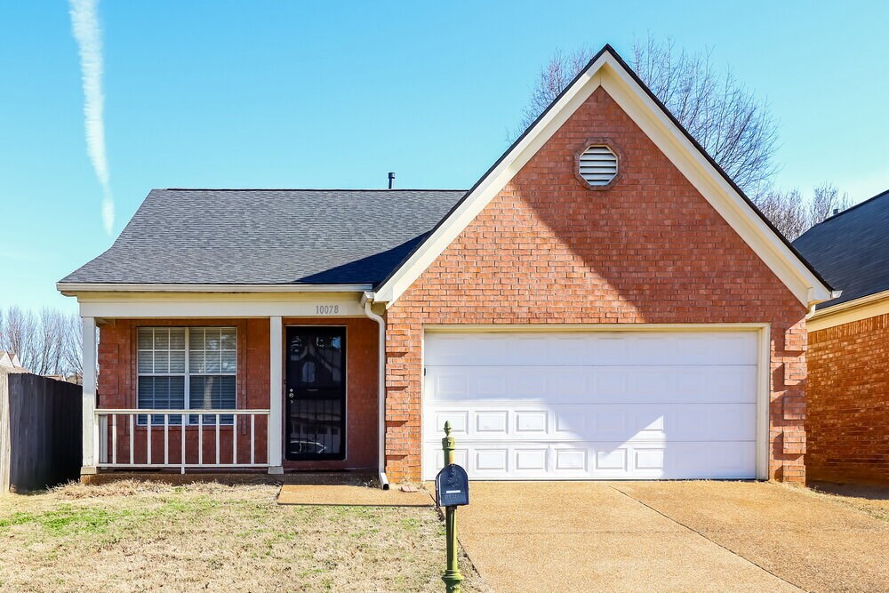 10078 Cross Valley Dr in Cordova, TN - Building Photo