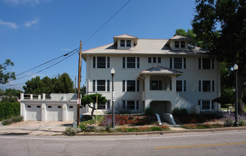 702 N Cascade Ave in Colorado Springs, CO - Building Photo - Building Photo