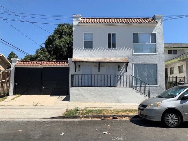 1209 W 40th Pl in Los Angeles, CA - Building Photo - Building Photo