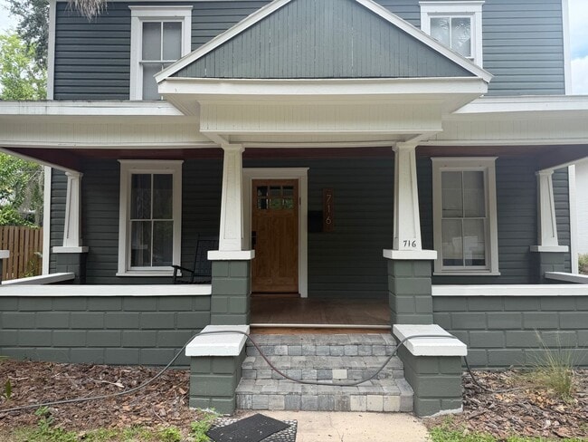 property at 716 NE 4th Ave