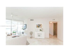 16699 Collins Ave in Hollywood, FL - Building Photo - Building Photo