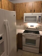 2110 NE 38th Ave in Ocala, FL - Foto de edificio - Building Photo