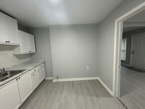3693 Somerset Ave in Detroit, MI - Building Photo - Building Photo