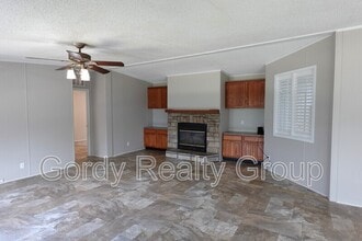 1211 Dwellings St in Alford, FL - Building Photo - Building Photo