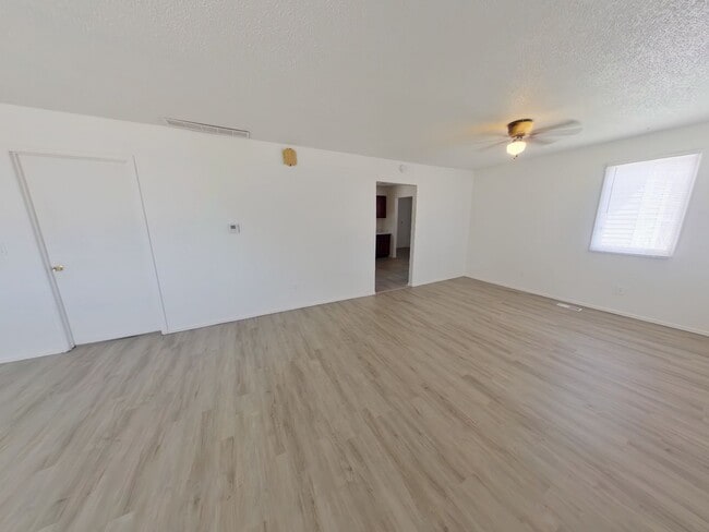 222 E 14th St N in Wichita, KS - Building Photo - Building Photo