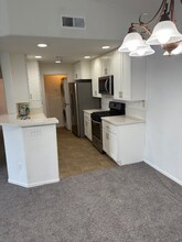 1372 Nicolette Ave in Chula Vista, CA - Foto de edificio - Building Photo