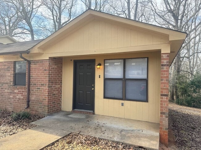 634 Hillcrest Dr in Shelby, NC - Building Photo - Building Photo