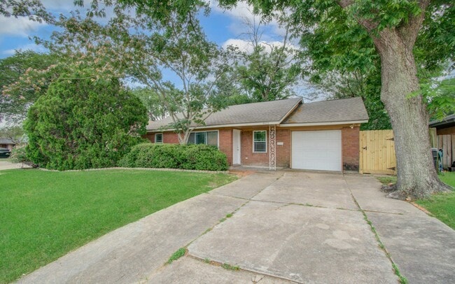 property at 4621 W 43rd St