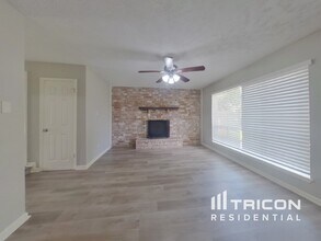 4311 Chestergate Dr in Spring, TX - Building Photo - Building Photo