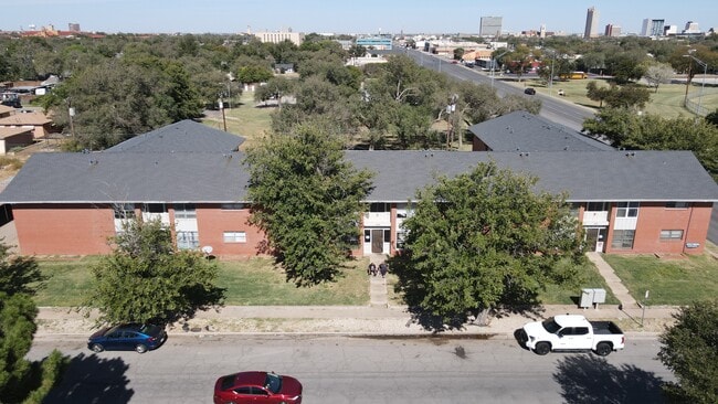 property at 2512-2512 26th St