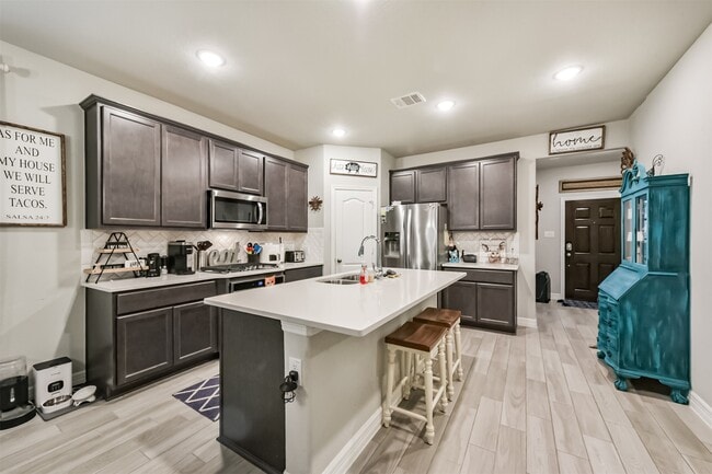 property at 123 Buttonwood Ct