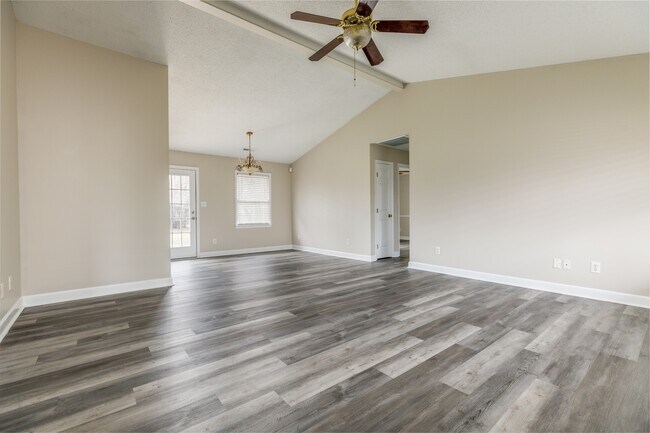 220 Saddle Rock Ct in Harvest, AL - Building Photo - Building Photo