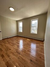 220 S 12th St in Newark, NJ - Building Photo - Building Photo