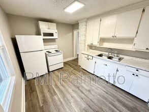 522 Jasper St in West Columbia, SC - Building Photo - Building Photo