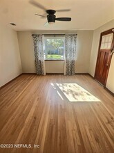 4235 Genoa Ave in Jacksonville, FL - Foto de edificio - Building Photo