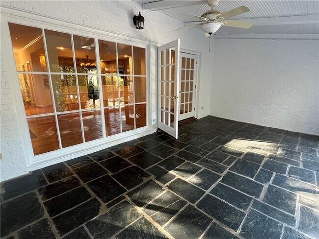 3512 Paces Pl NW in Atlanta, GA - Building Photo - Building Photo