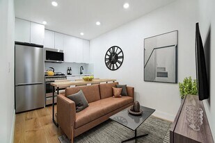 109 First Avenue, Unit 3R in New York, NY - Building Photo