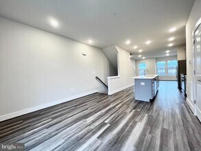 21 Morrison Dr in Gaithersburg, MD - Building Photo - Building Photo