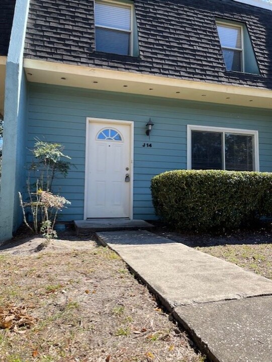 501 SW 75th St in Gainesville, FL - Building Photo