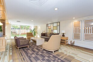 101 Monmouth St Apartments in Brookline, MA - Building Photo