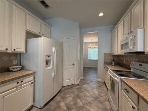648 Mt Stirling Ave in Apopka, FL - Building Photo - Building Photo